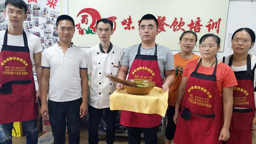 成都串串香培訓(xùn)哪個(gè)好？成都串串培訓(xùn)學(xué)校