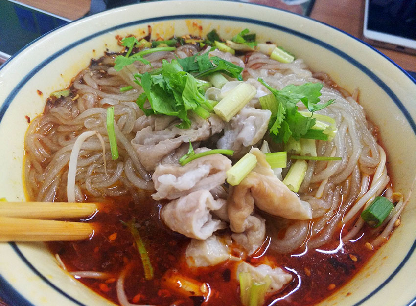 特色小吃學(xué)習(xí)要注意哪些問題，小吃培訓(xùn)價(jià)格怎么樣