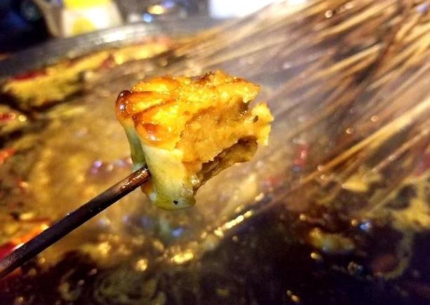 火鍋串串香月餅，別有一番驚異滋味，值得嘗試