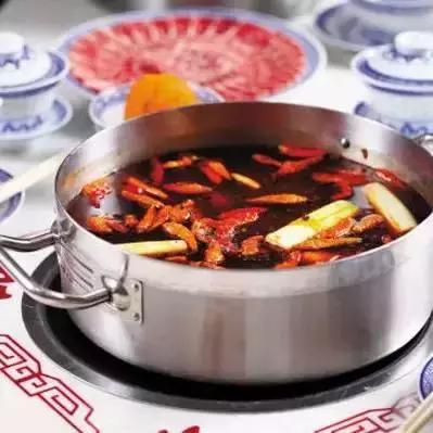 秋天到了，學(xué)學(xué)這5款火鍋湯底的做法吧！