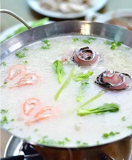 秋天到了，學(xué)學(xué)這5款火鍋湯底的做法吧！