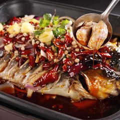 烤魚時，萬萬不可直接刷油烤！多加這1步，美味極了，還去腥