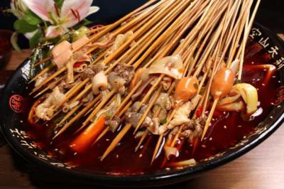 冷串串缽缽雞技術培訓機構怎么選？餐飲培訓學校