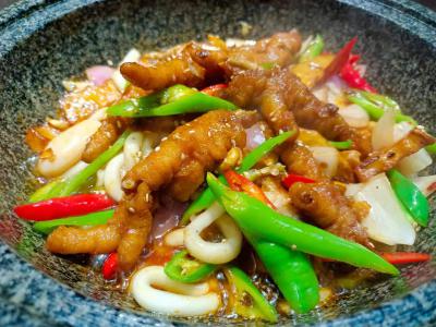  麻辣香鍋技能做法哪家好？各種調(diào)味醬的制造
