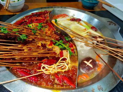 小吃技術(shù)培訓(xùn)班哪里好，火鍋串串香技術(shù)培訓(xùn)學(xué)校哪里好？