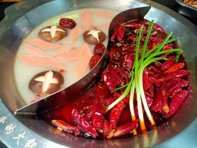 麻辣火鍋技術(shù)培訓(xùn)學(xué)校哪里比較專業(yè)？