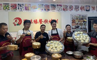 想學(xué)包子早餐技術(shù)哪里可以學(xué)？