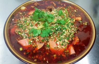 專業(yè)培訓(xùn)冒菜技術(shù)培訓(xùn)班哪家好？冒菜培訓(xùn)費用解析
