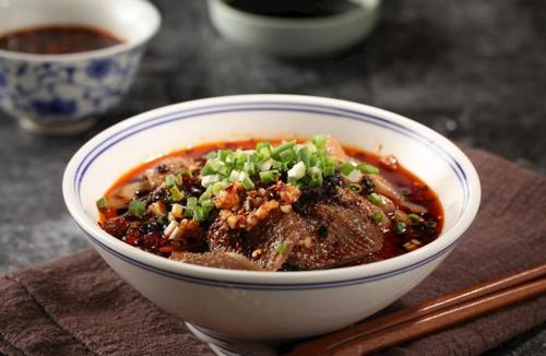 冒菜技術(shù)培訓(xùn)哪里好一點？成都蜀味緣冒菜培訓(xùn)