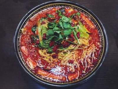 正宗冒菜培訓(xùn)班多少錢？正宗冒菜制作技藝培訓(xùn)班推薦