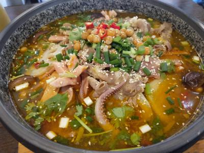 如何選擇冒菜培訓(xùn)機(jī)構(gòu)？飄味緣學(xué)冒菜技術(shù)培訓(xùn)