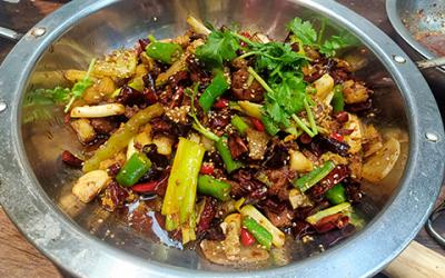 麻辣干鍋培訓多少錢？   麻辣干鍋培訓多少錢？