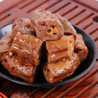 絕味鴨脖技術(shù)培訓深度解析：飄味緣培訓是更好的選擇嗎？