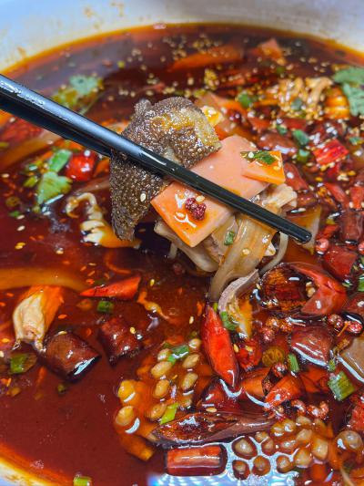 蒜瓣魚火鍋技術(shù)培訓學校哪家好？深度解析飄味緣餐飲培訓的獨特優(yōu)勢