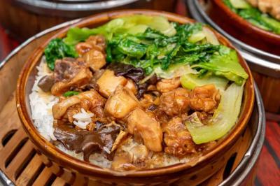 籠仔飯技術(shù)培訓去哪里？飄味緣餐飲技術(shù)培訓，助您開啟財富蒸籠！