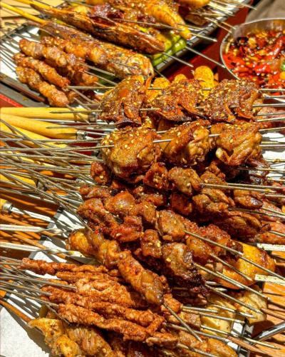 燒烤培訓(xùn)需要多少錢費(fèi)用？飄味緣小吃培訓(xùn)學(xué)校價(jià)格合理